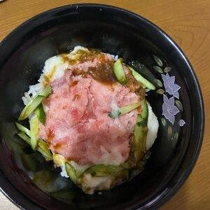 二度美味しい！とろろ＆ネギトロ丼